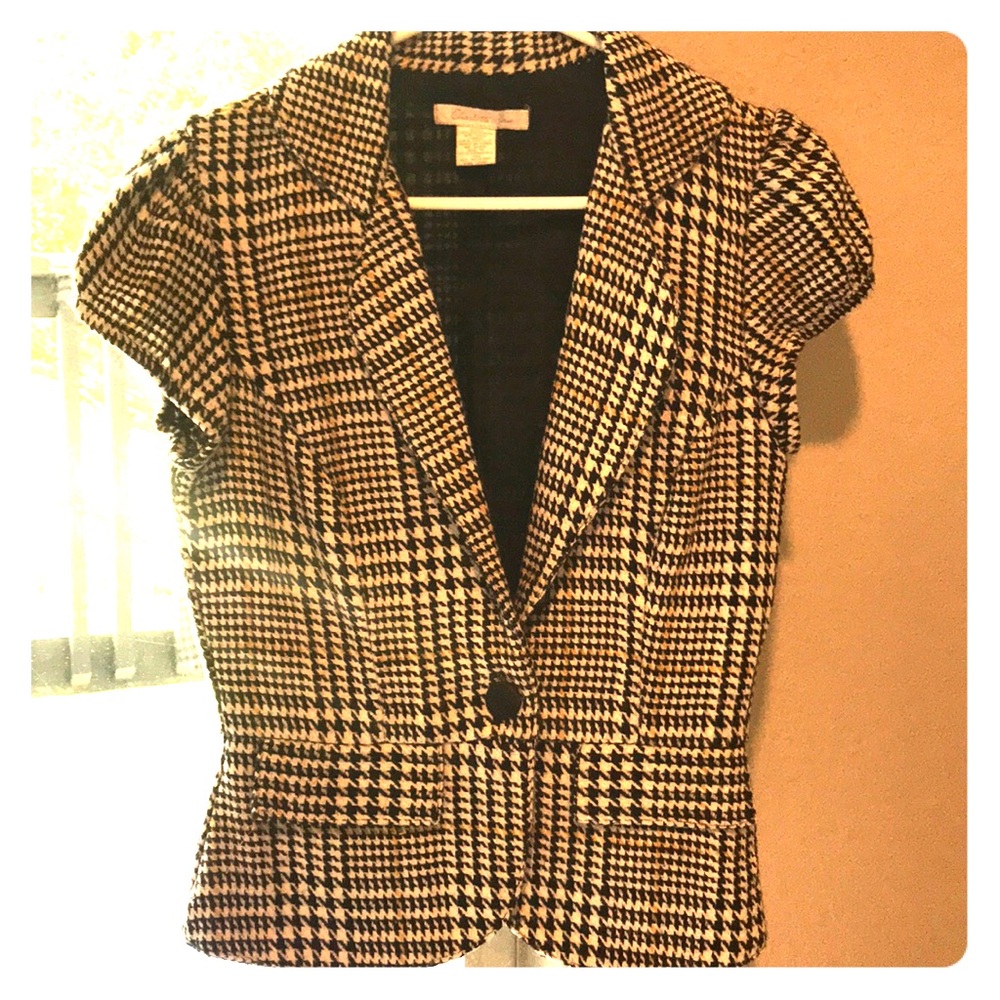 Vest/cardigan/blazer